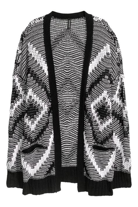 Black/white Jacquard knit over